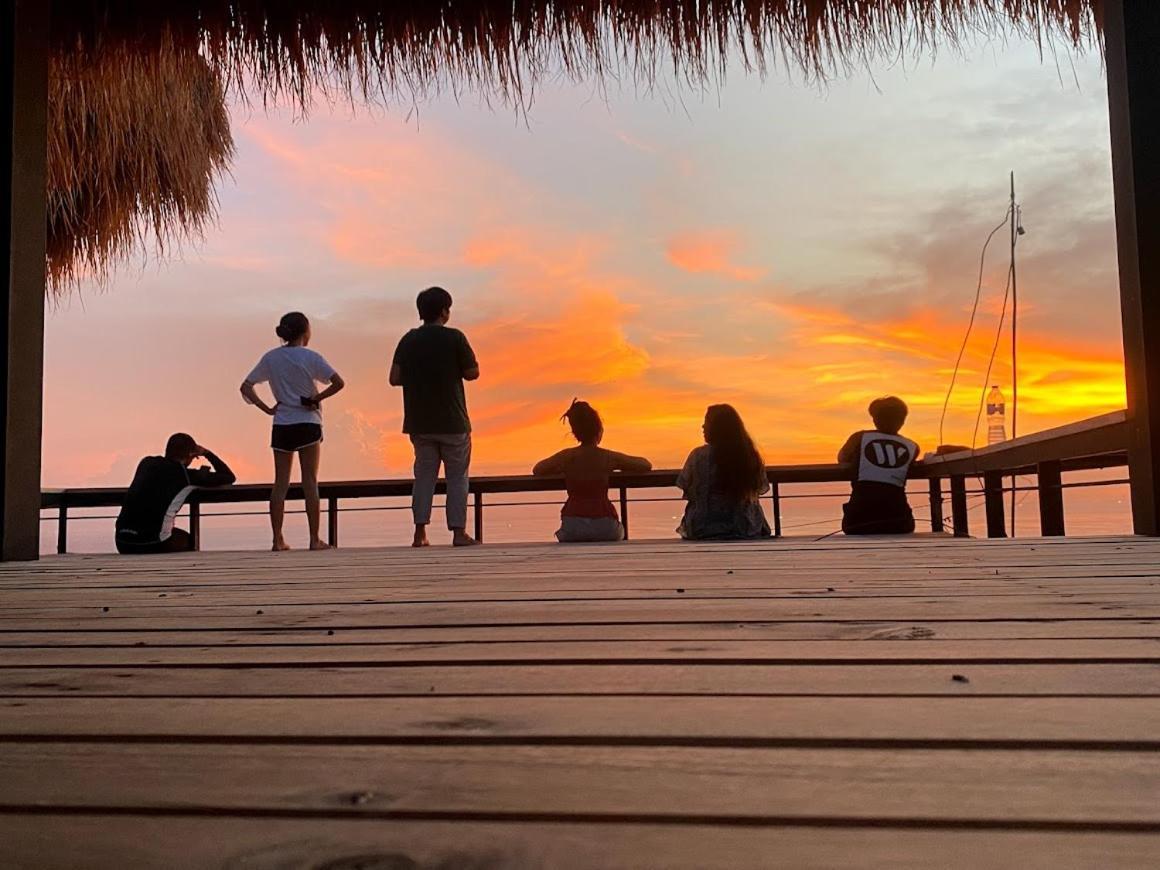 The Dearly Koh Tao Hostel-Padi 5 Star Dive Resort Bagian luar foto