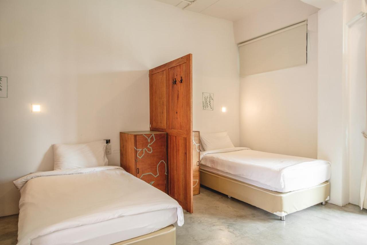 The Dearly Koh Tao Hostel-Padi 5 Star Dive Resort Bagian luar foto