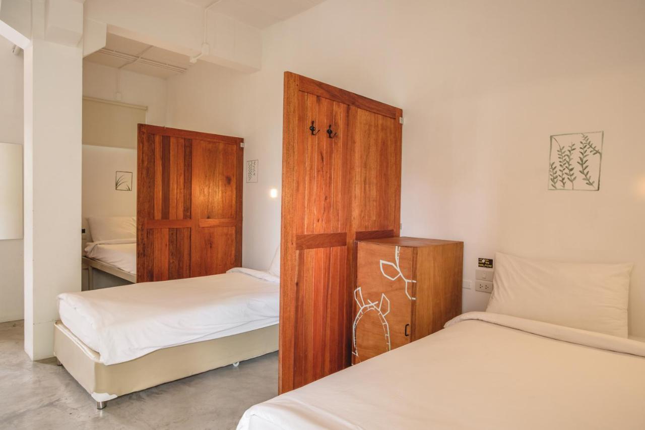 The Dearly Koh Tao Hostel-Padi 5 Star Dive Resort Bagian luar foto