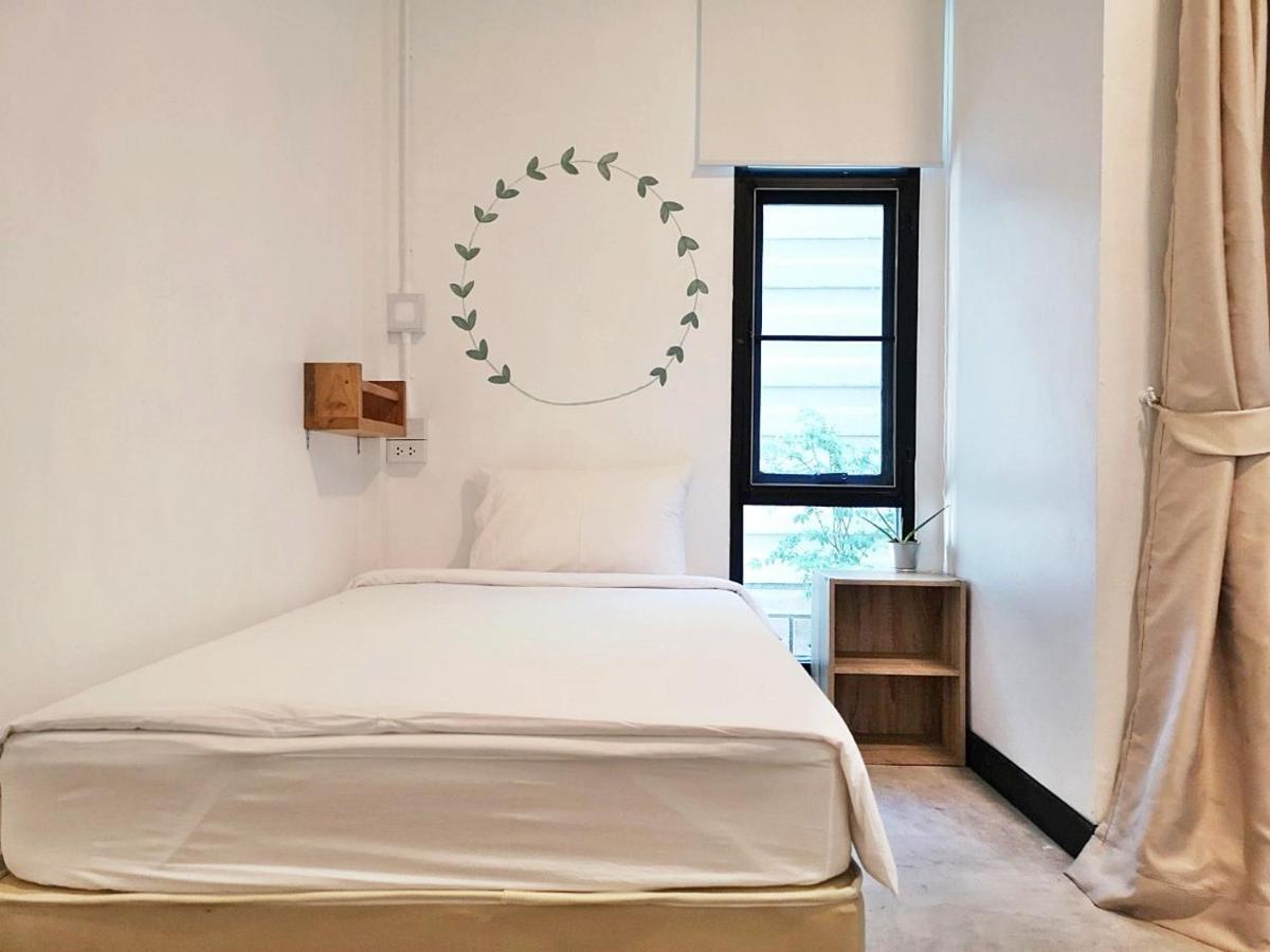 The Dearly Koh Tao Hostel-Padi 5 Star Dive Resort Bagian luar foto